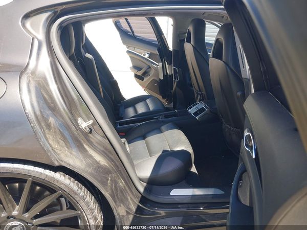 2014 PORSCHE PANAMERA 4