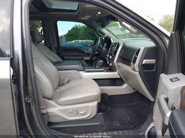 2017 FORD F-150 LARIAT