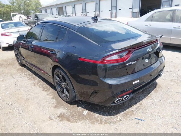 2019 KIA STINGER GT1
