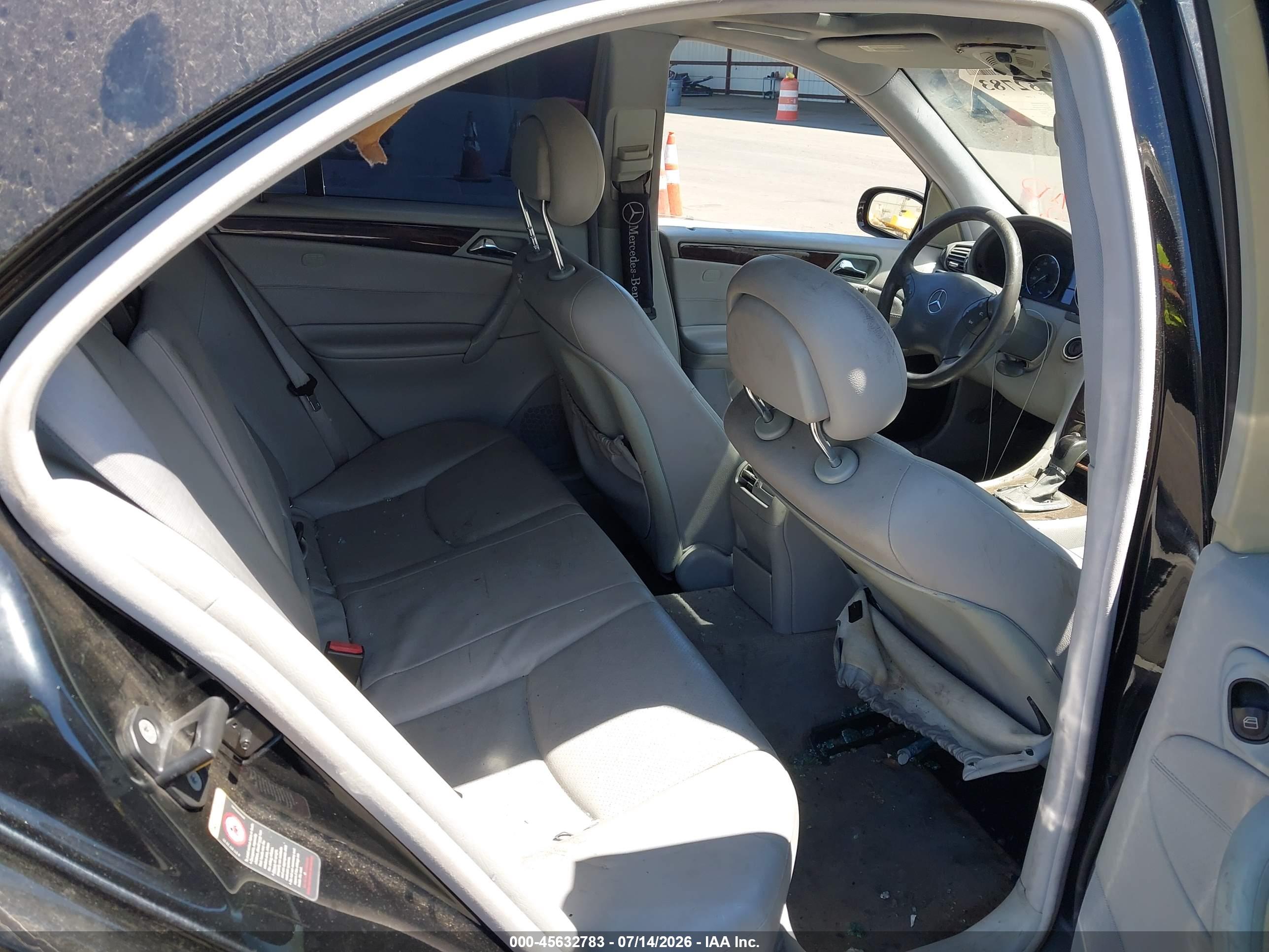 2004 MERCEDES-BENZ C 240 C240