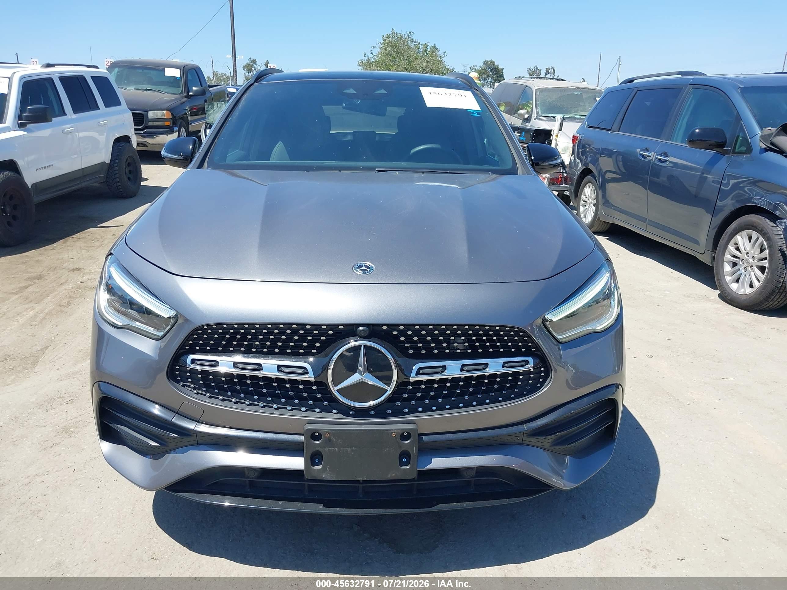 2022 MERCEDES-BENZ GLA 250 GLA250