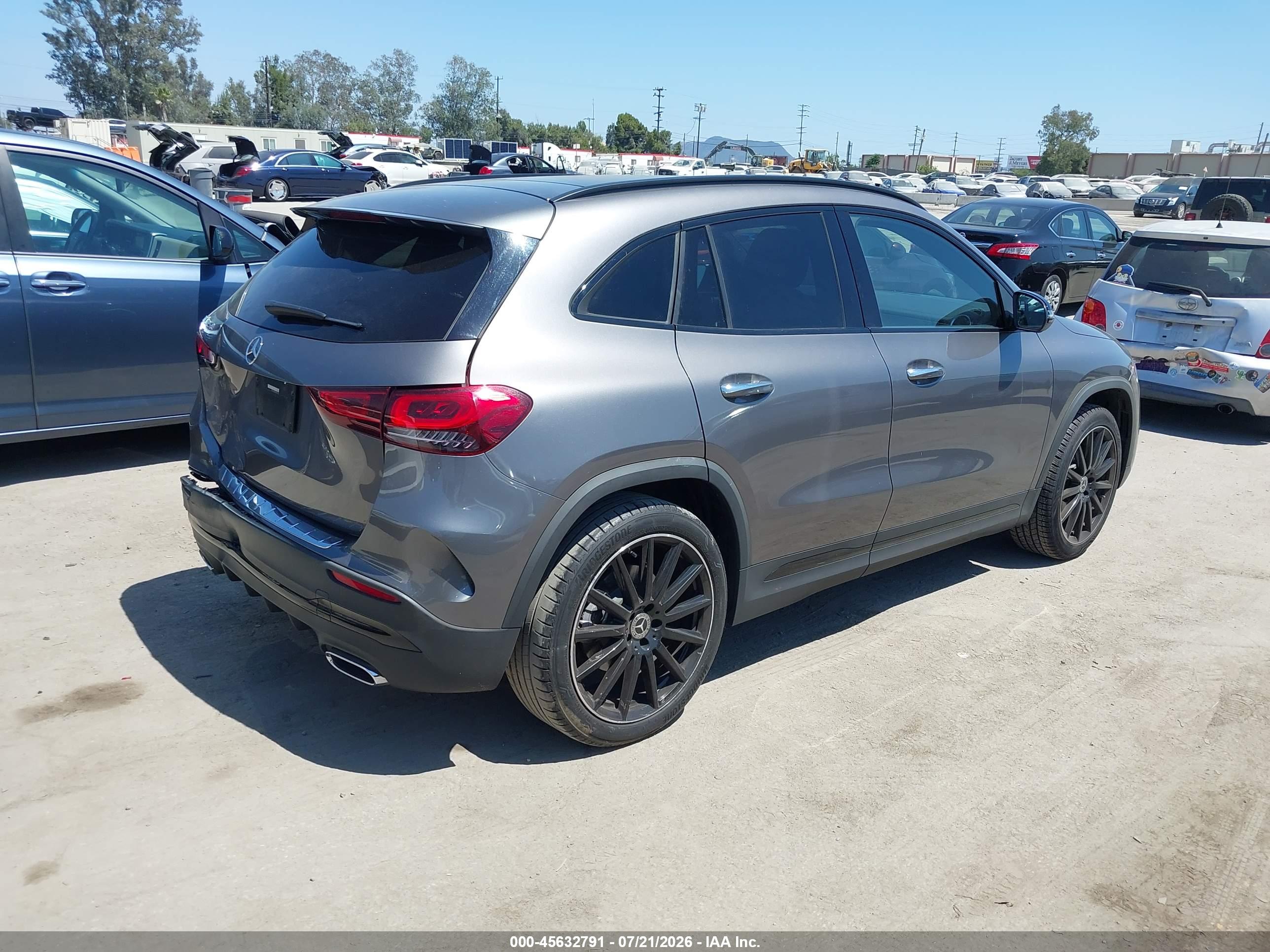 2022 MERCEDES-BENZ GLA 250 GLA250