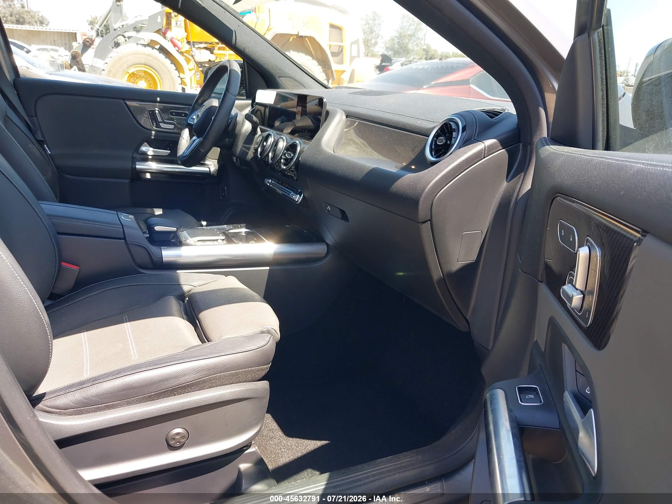 2022 MERCEDES-BENZ GLA 250 GLA250