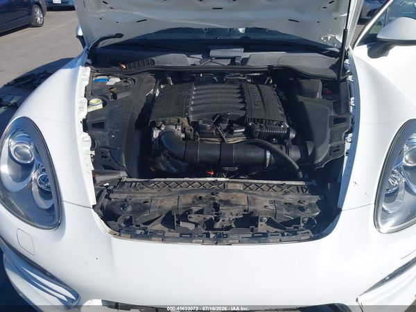 2014 PORSCHE CAYENNE