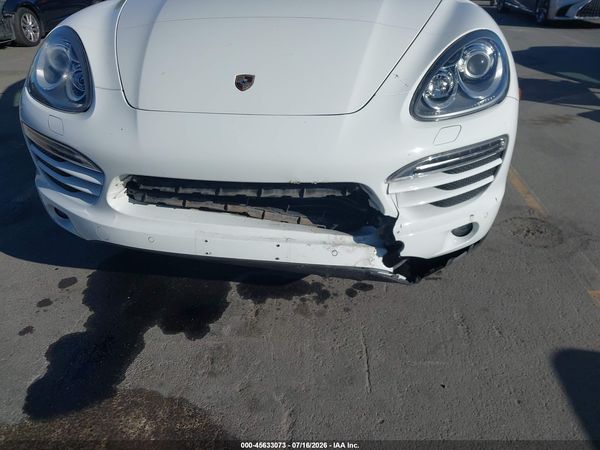 2014 PORSCHE CAYENNE