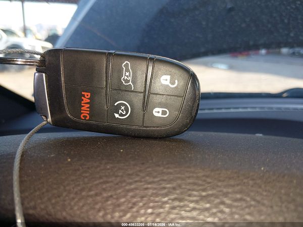 2021 JEEP GRAND CHEROKEE LAREDO X 4X4