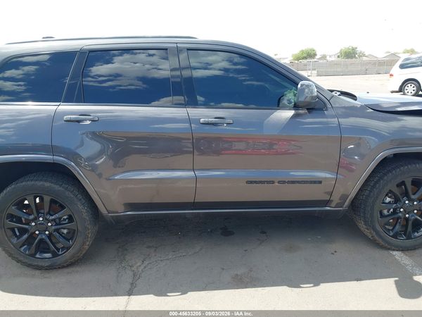 2021 JEEP GRAND CHEROKEE LAREDO X 4X4