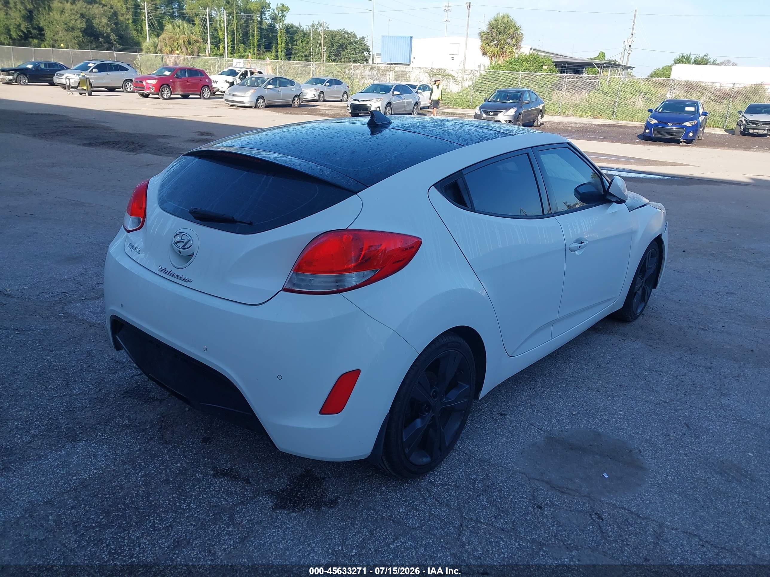 2016 HYUNDAI VELOSTER