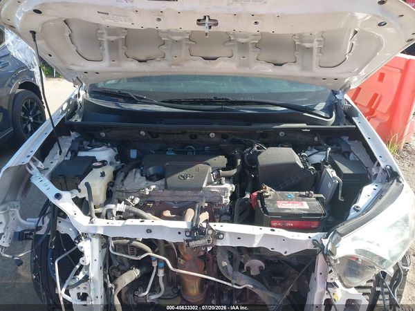 2017 TOYOTA RAV4 SE