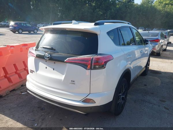 2017 TOYOTA RAV4 SE