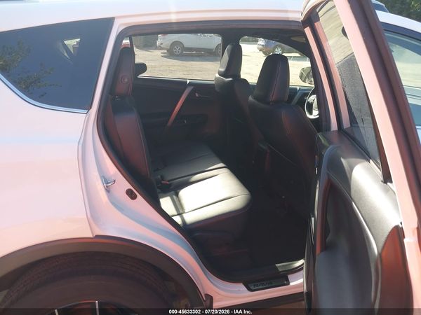 2017 TOYOTA RAV4 SE