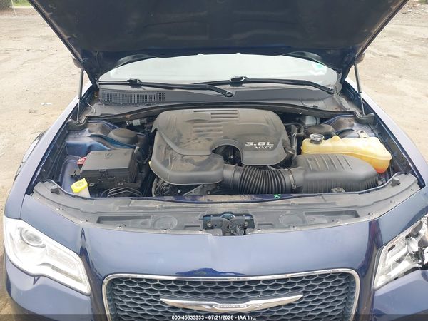 2016 CHRYSLER 300 LIMITED