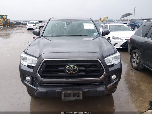 2022 TOYOTA TACOMA SR5 V6