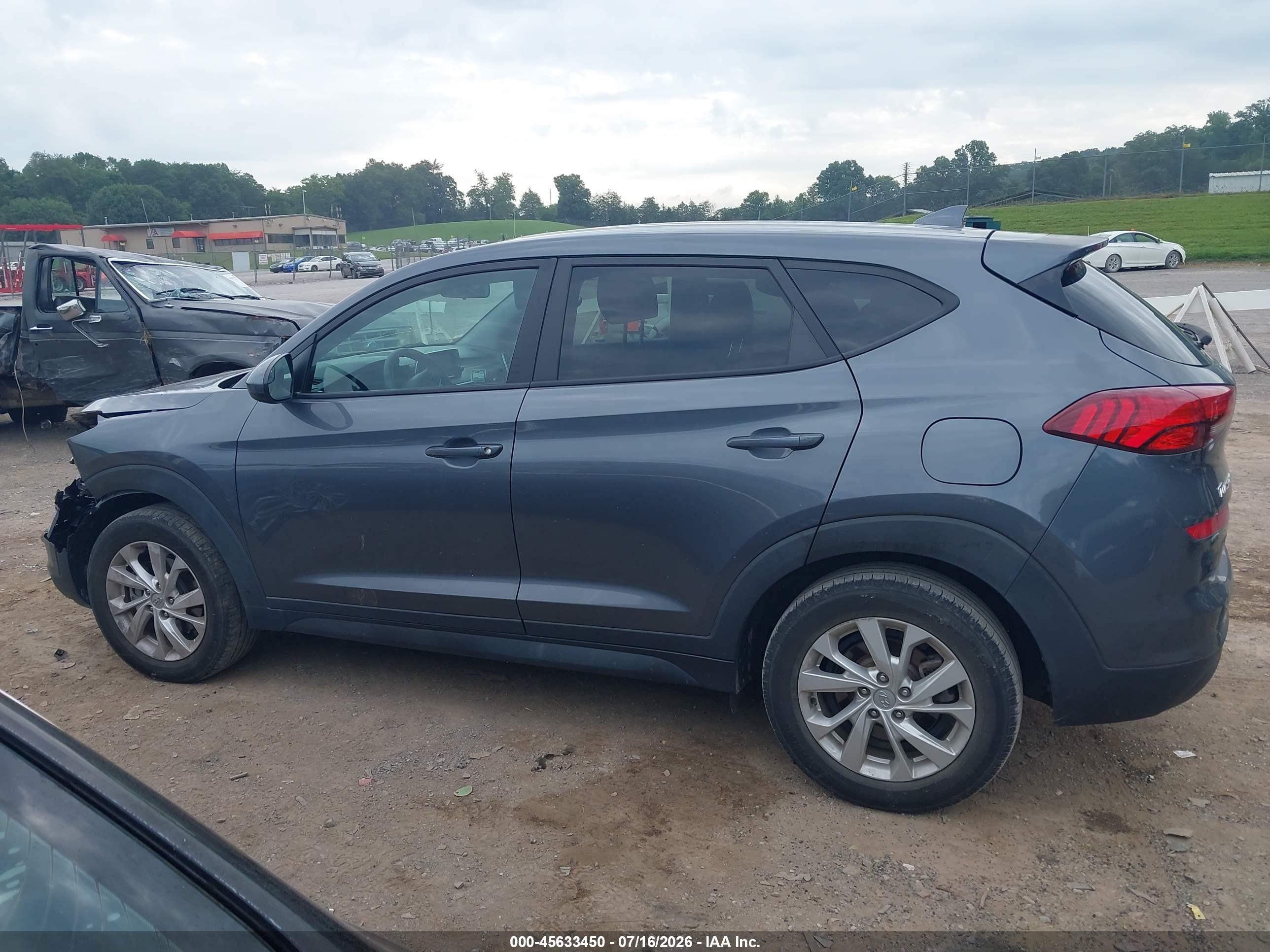 2019 HYUNDAI TUCSON SE