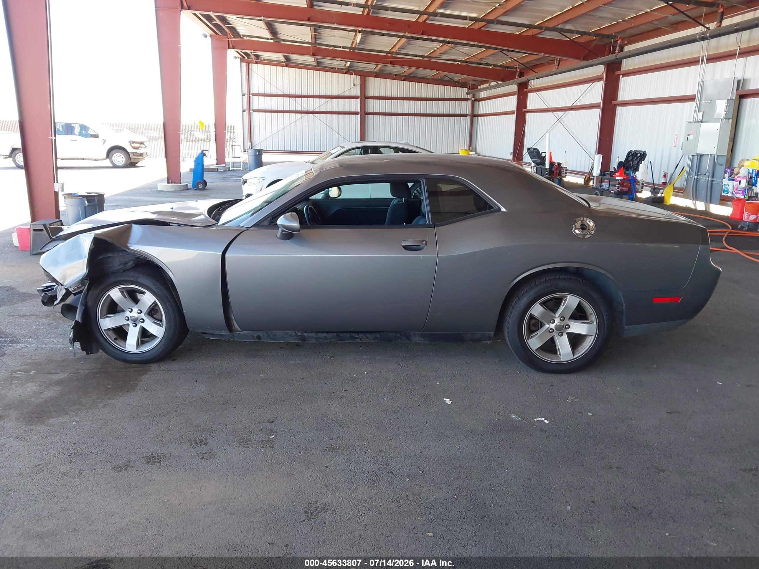 2012 DODGE CHALLENGER SXT