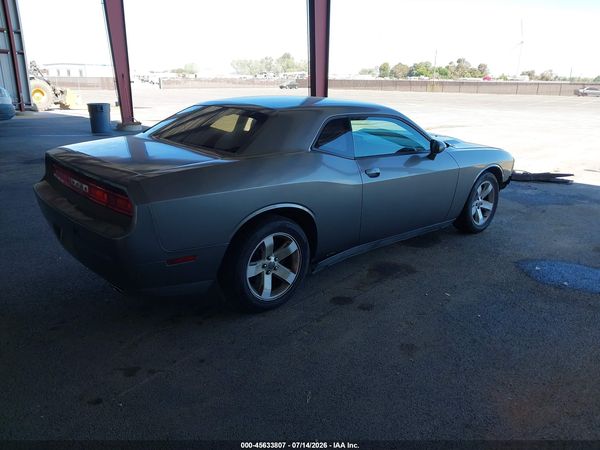 2012 DODGE CHALLENGER SXT