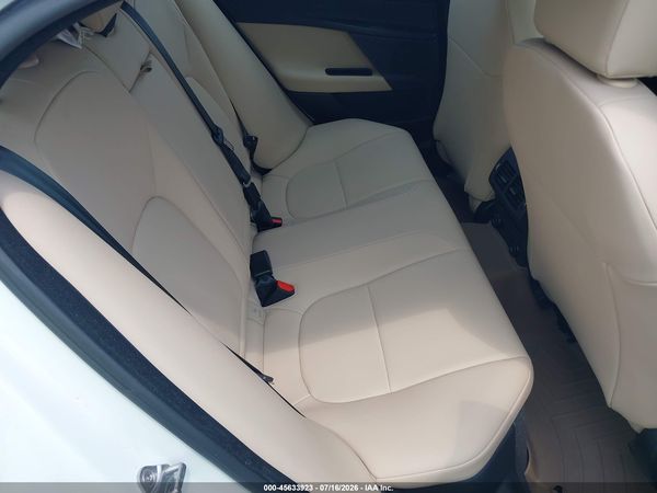 2017 JAGUAR XE 20D PREMIUM