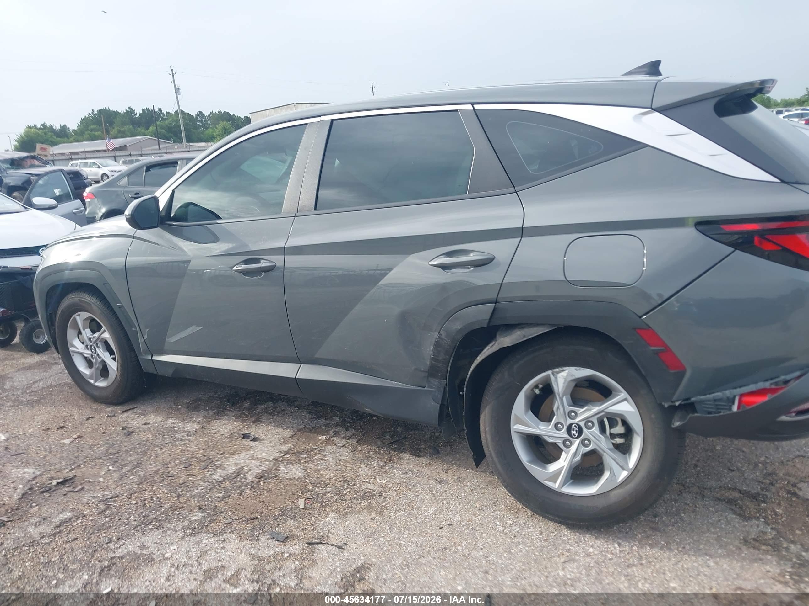 2024 HYUNDAI TUCSON SE