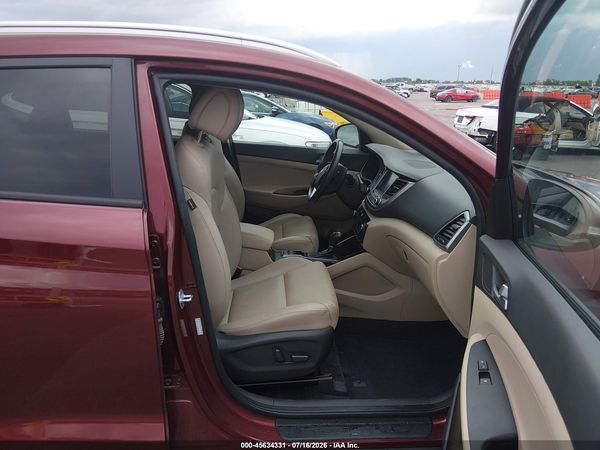 2017 HYUNDAI TUCSON SE PLUS