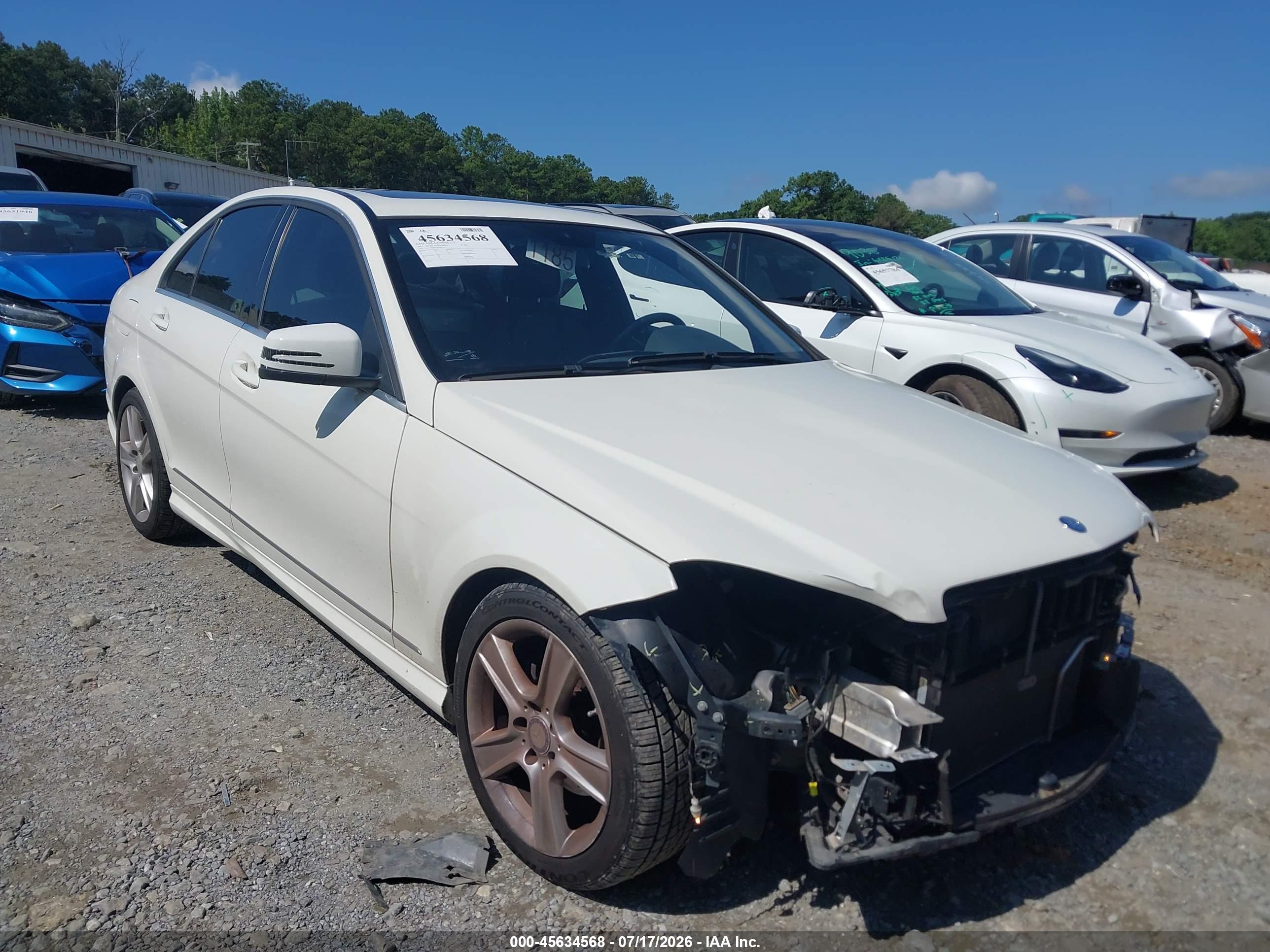 2011 MERCEDES-BENZ C 300 C300
