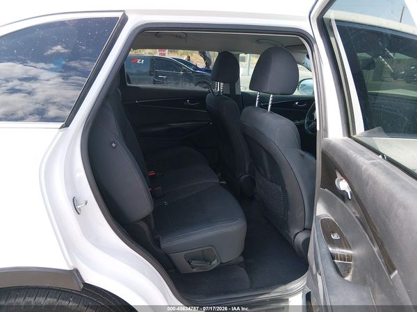 2019 KIA SORENTO 2.4L LX