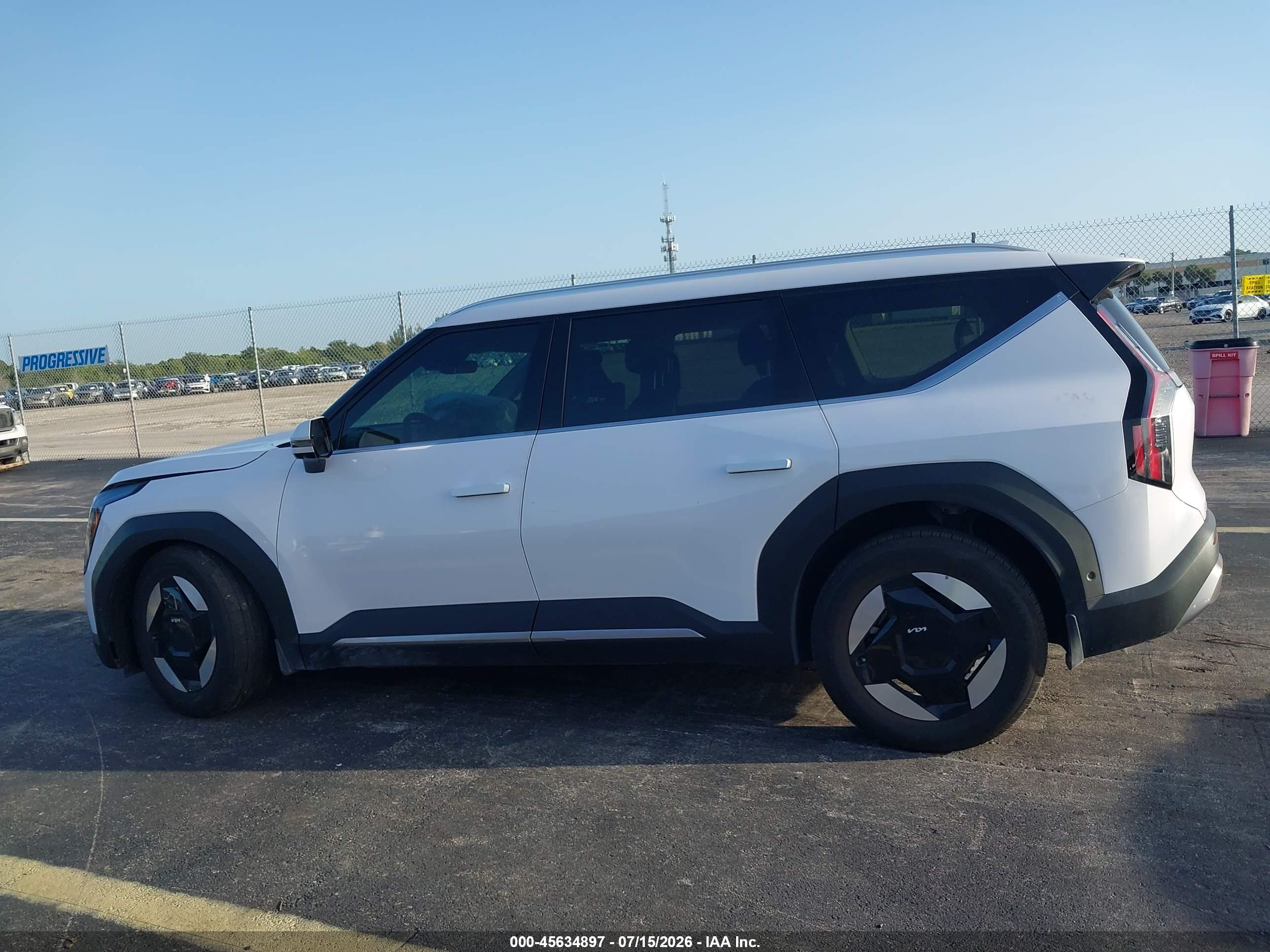2026 KIA EV9 WIND