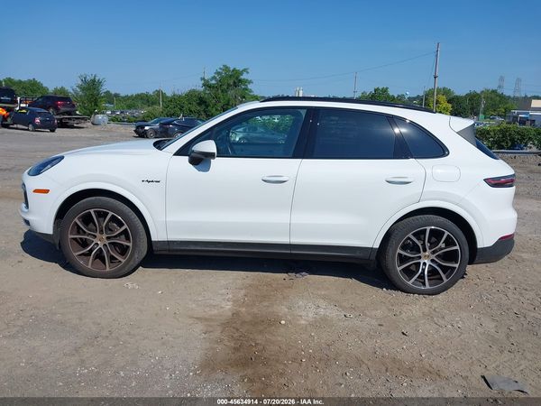 2023 PORSCHE CAYENNE E-HYBRID PLATINUM EDITION