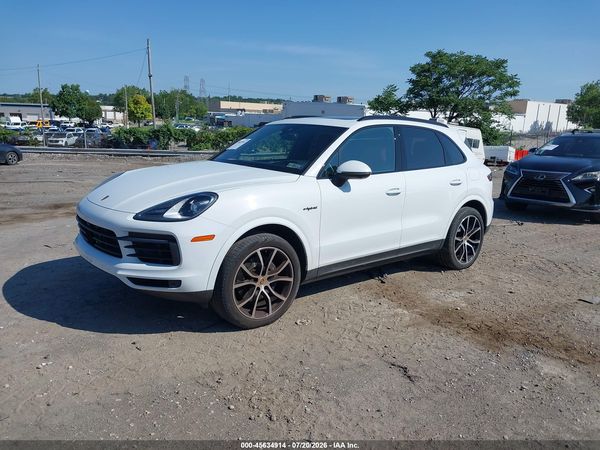 2023 PORSCHE CAYENNE E-HYBRID PLATINUM EDITION