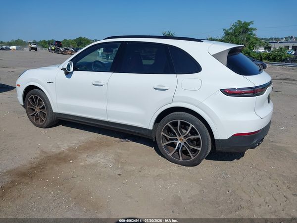 2023 PORSCHE CAYENNE E-HYBRID PLATINUM EDITION