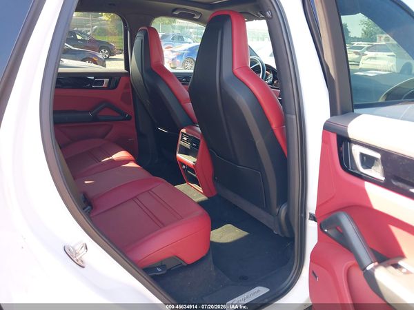 2023 PORSCHE CAYENNE E-HYBRID PLATINUM EDITION