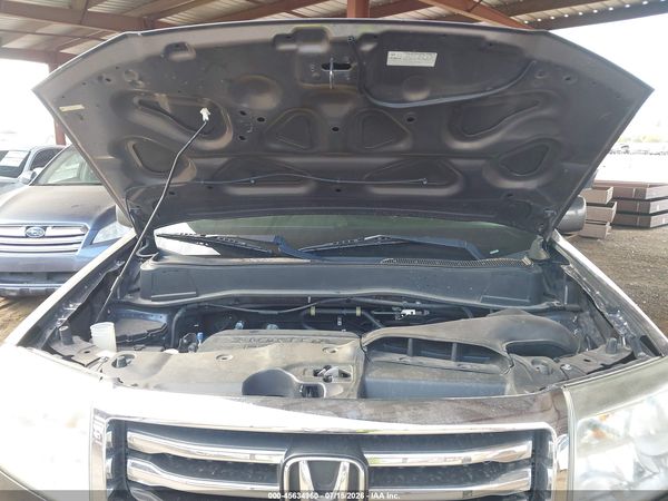 2015 HONDA PILOT SE