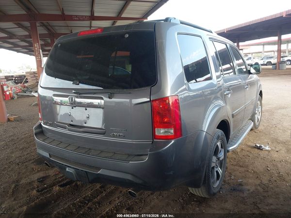 2015 HONDA PILOT SE