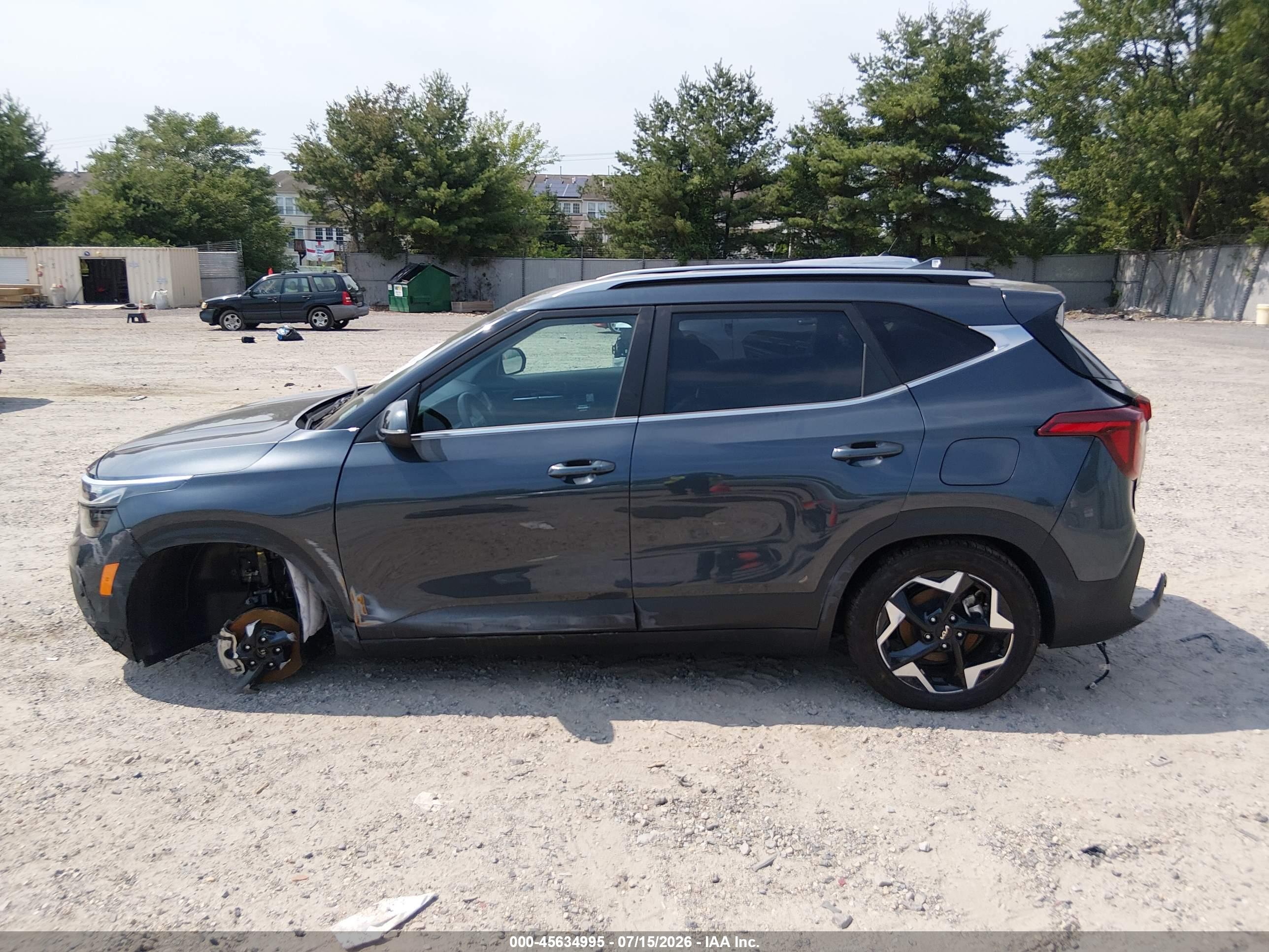 2025 KIA SELTOS EX