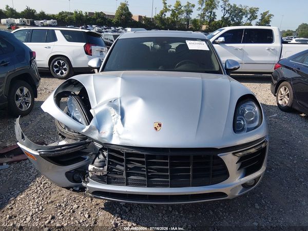 2017 PORSCHE MACAN