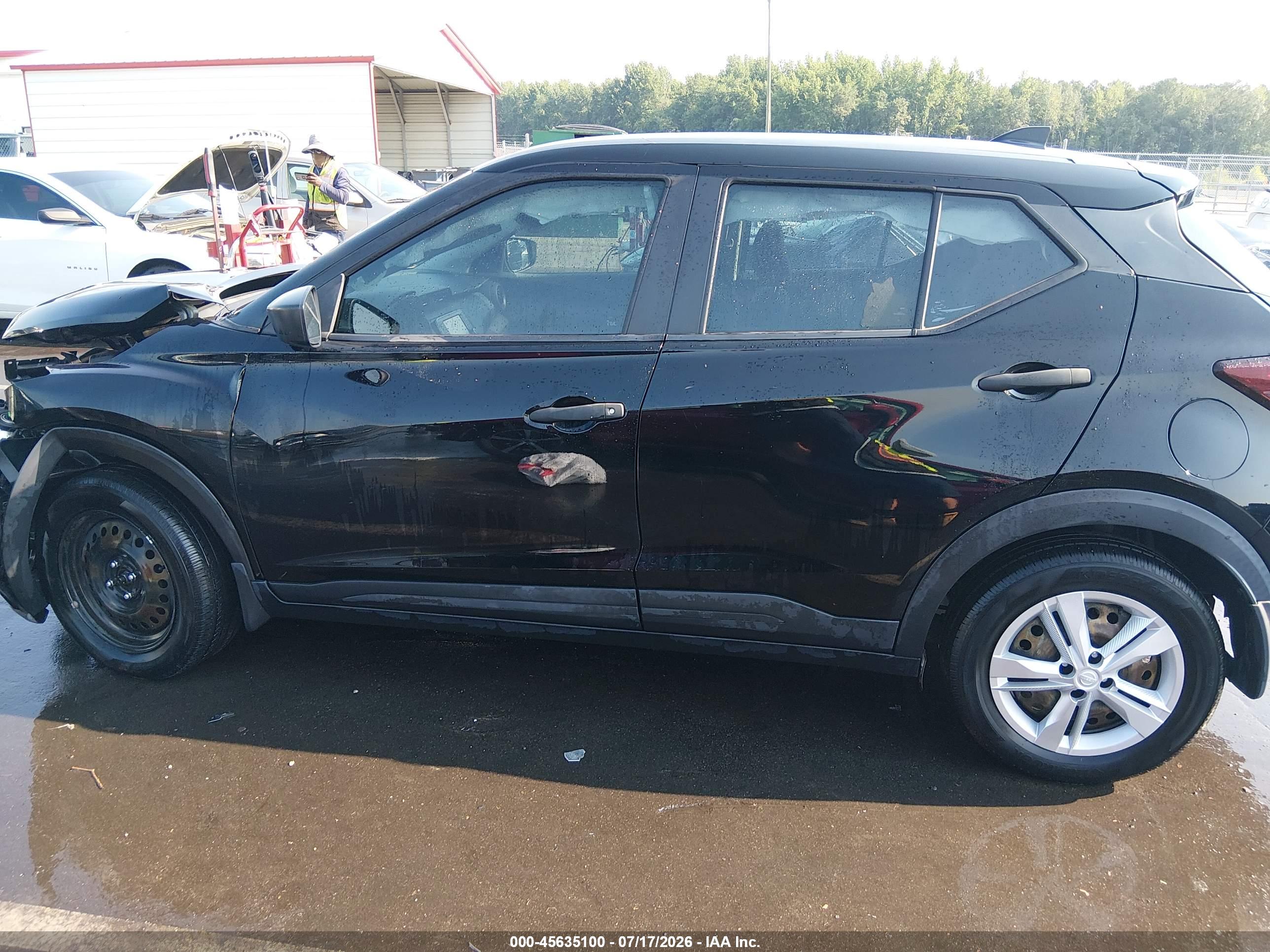 2022 NISSAN KICKS S XTRONIC CVT