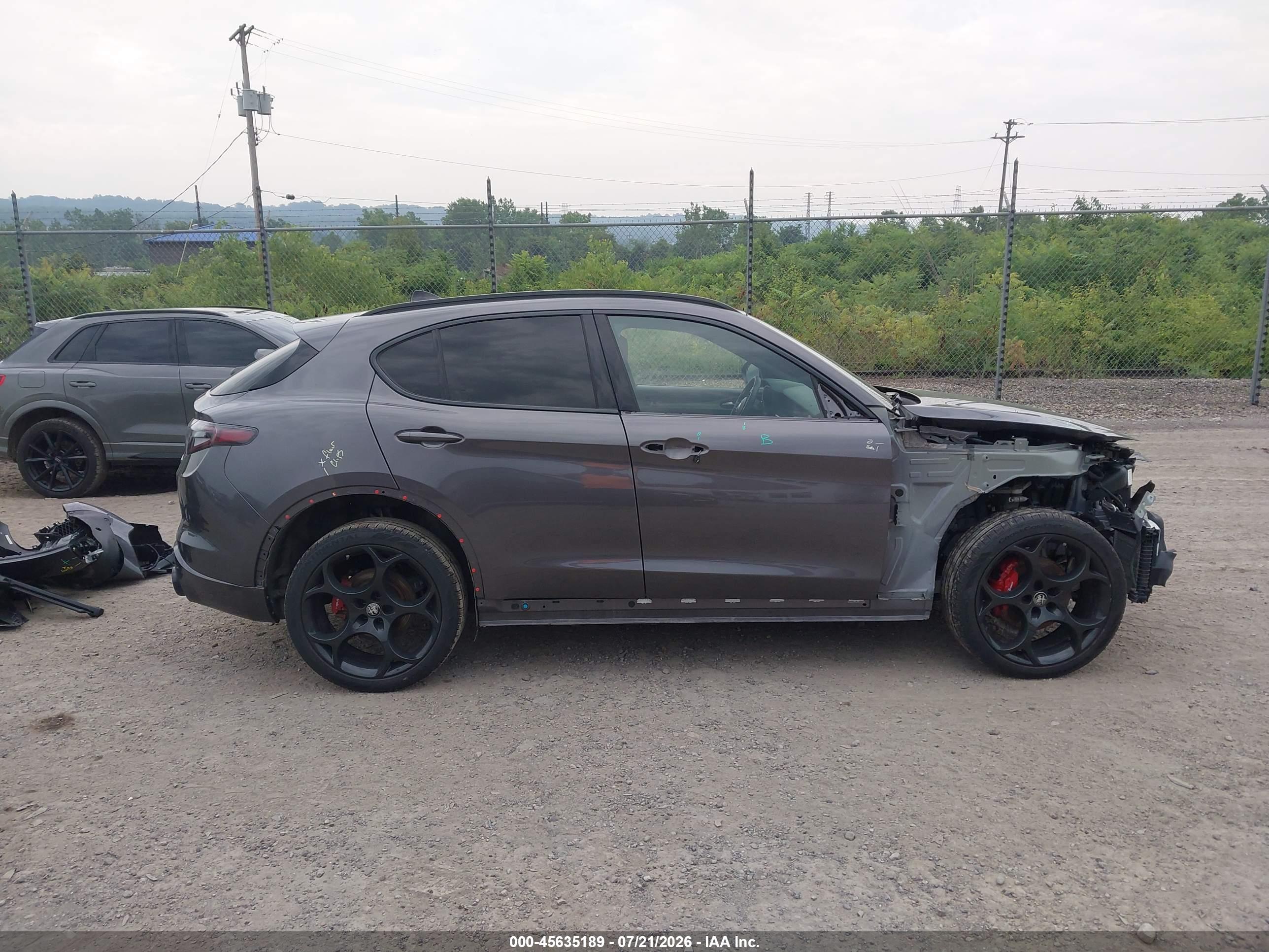2024 ALFA ROMEO STELVIO TI AWD