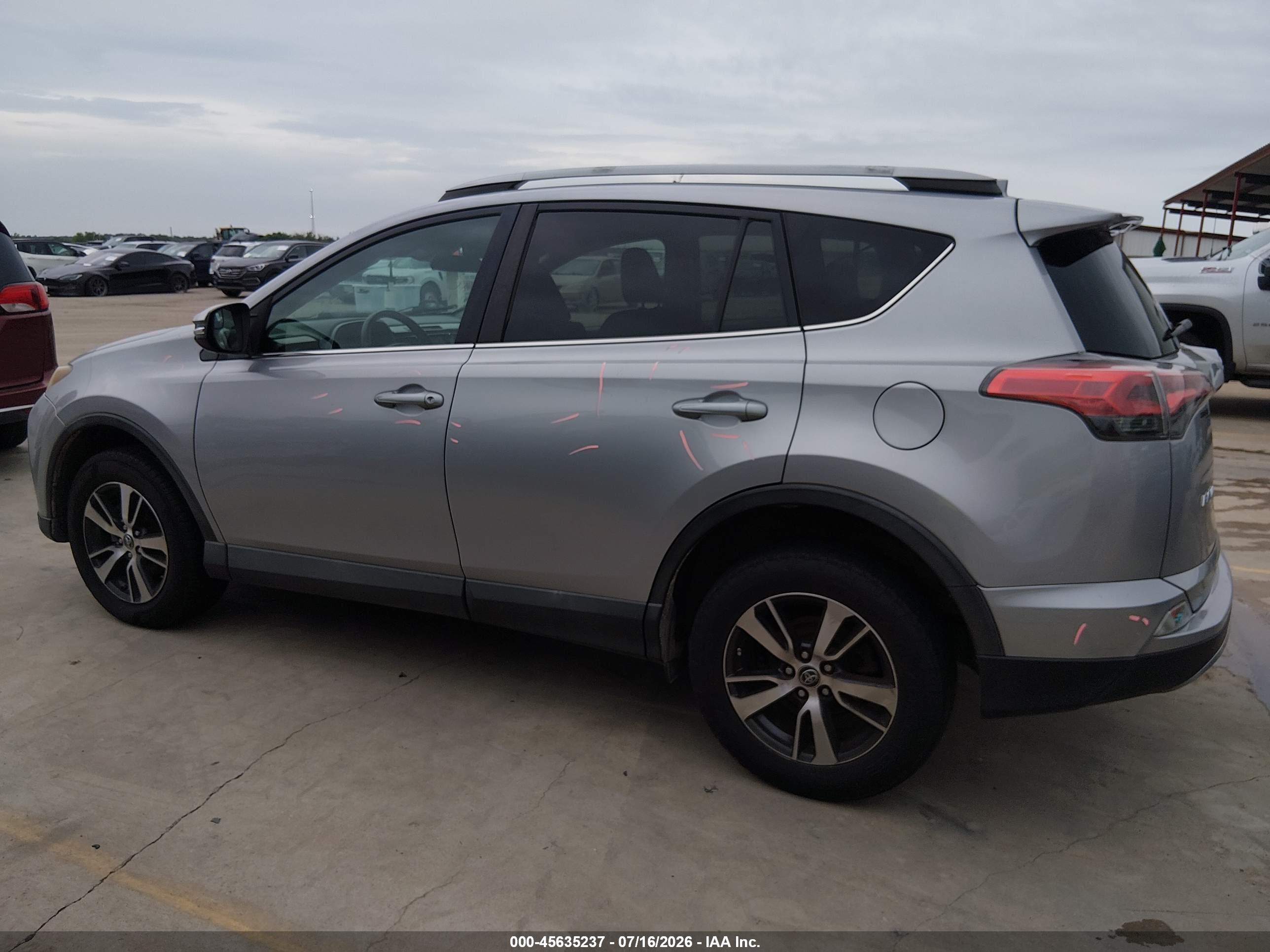 2017 TOYOTA RAV4 XLE