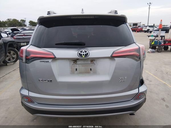 2017 TOYOTA RAV4 XLE