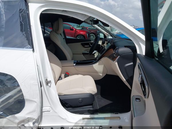 2025 MERCEDES-BENZ GLC 300 SUV