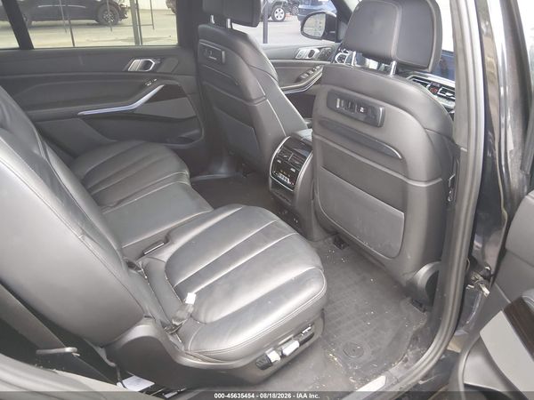 2020 BMW X7 M50I