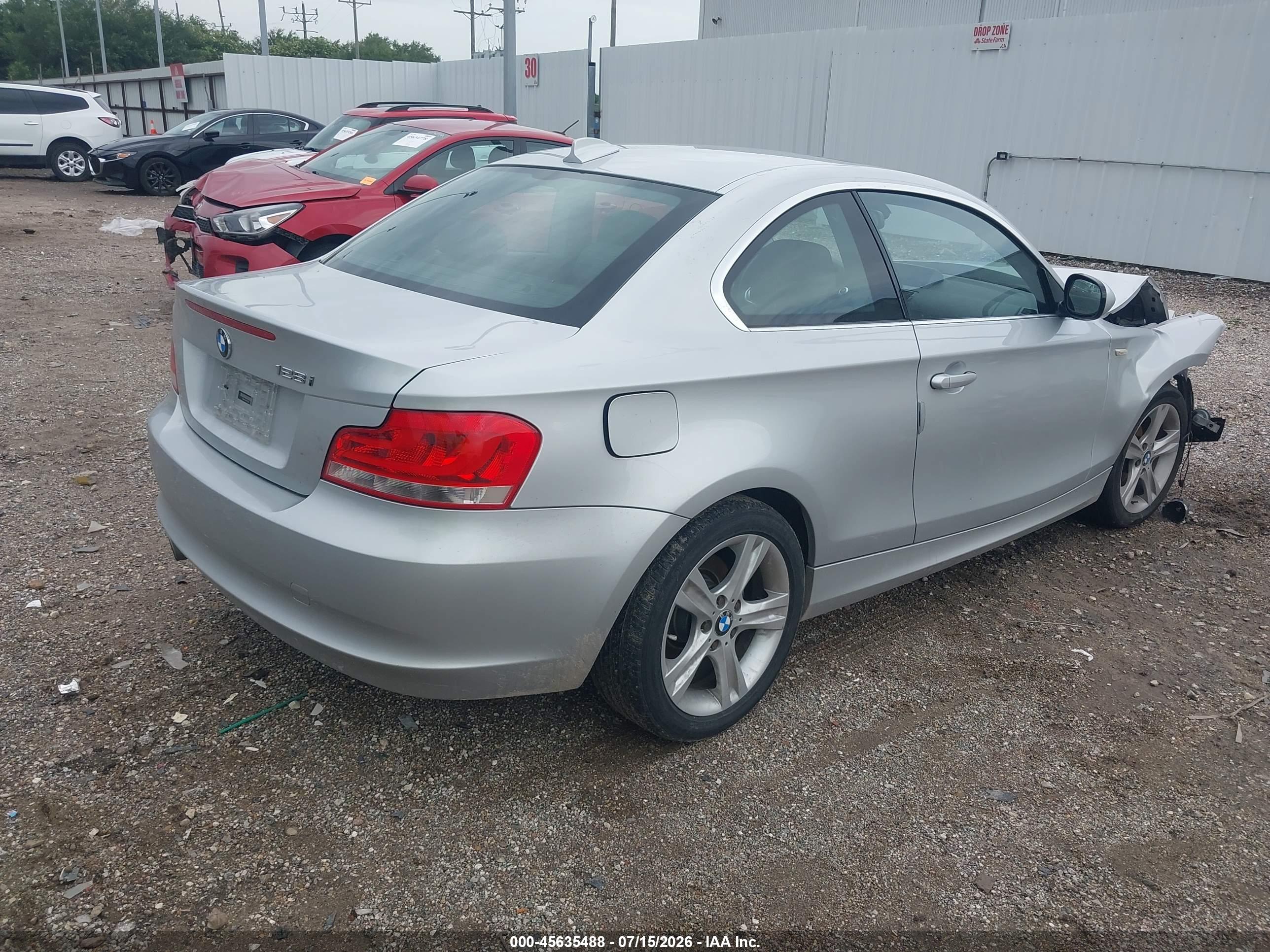2013 BMW 128I