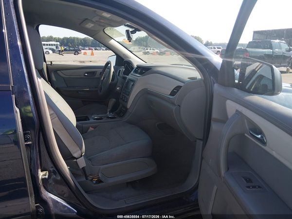 2015 CHEVROLET TRAVERSE LS — I5