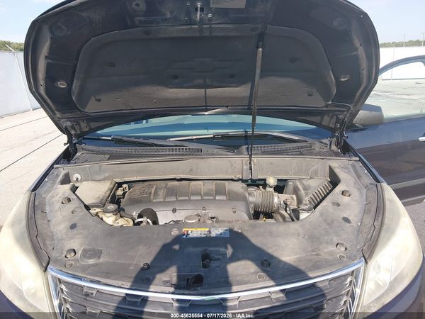 2015 CHEVROLET TRAVERSE LS — I10