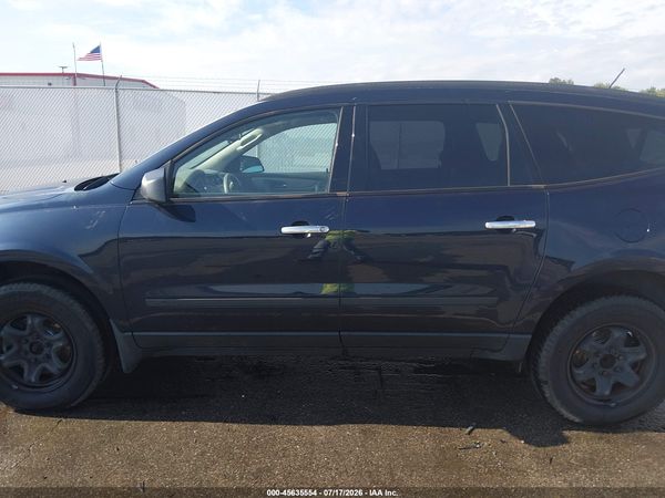2015 CHEVROLET TRAVERSE LS — I117