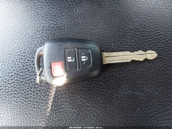 2016 TOYOTA RAV4 LE