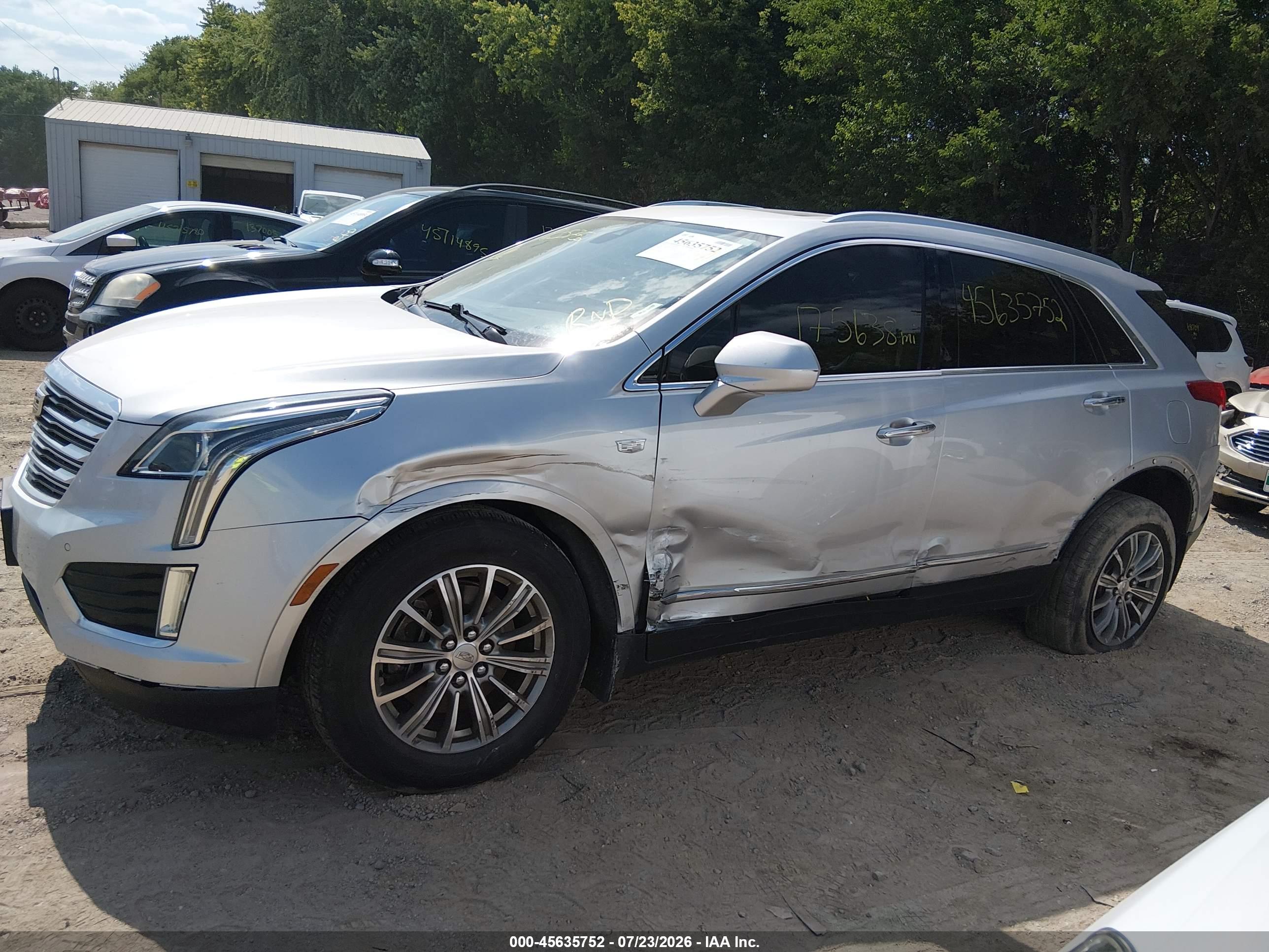 2017 CADILLAC XT5 LUXURY