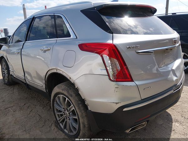 2017 CADILLAC XT5 LUXURY