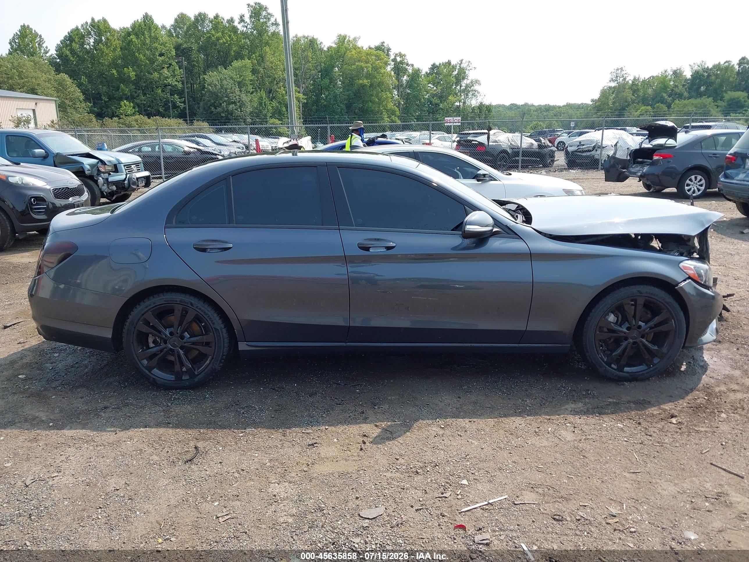 2015 MERCEDES-BENZ C 300 4MATIC
