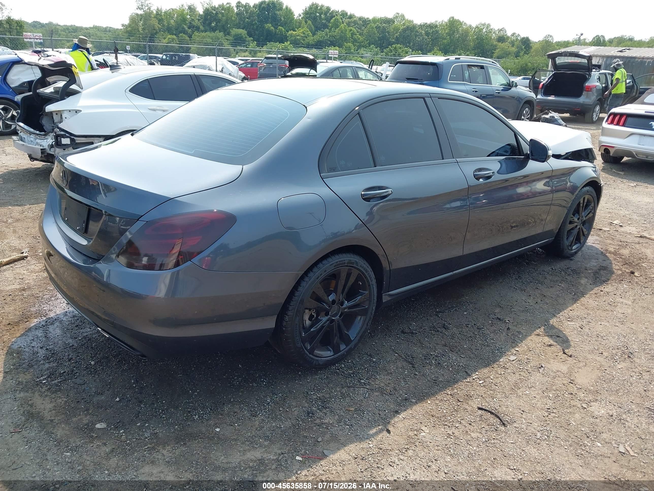 2015 MERCEDES-BENZ C 300 4MATIC