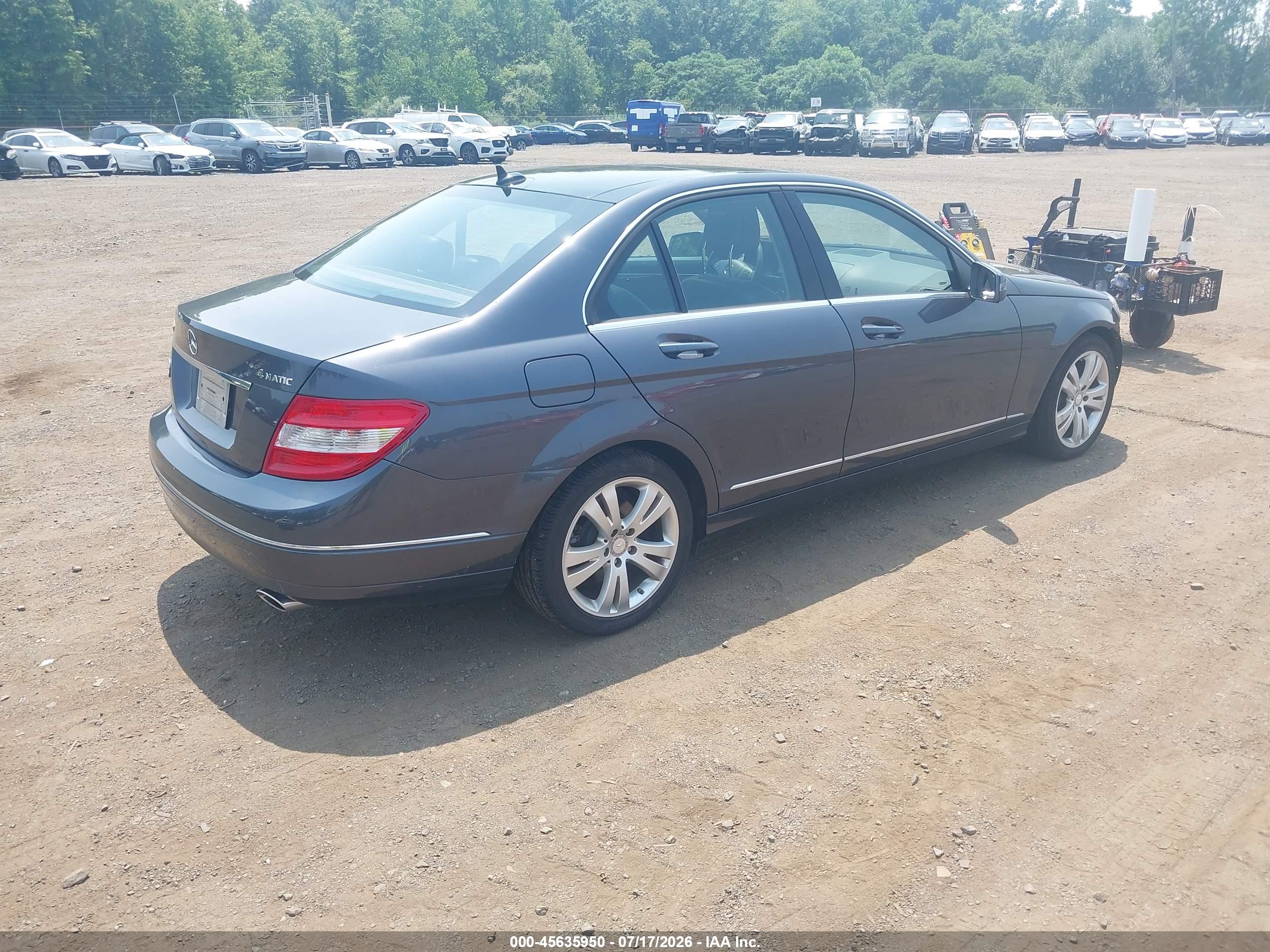 2011 MERCEDES-BENZ C 300 C300 4-MATIC